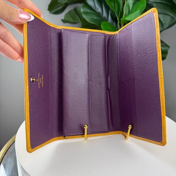 💎✨Authentic Louis Vuitton Long Wallet Yellow Epi Leather - Picture 4 of 6